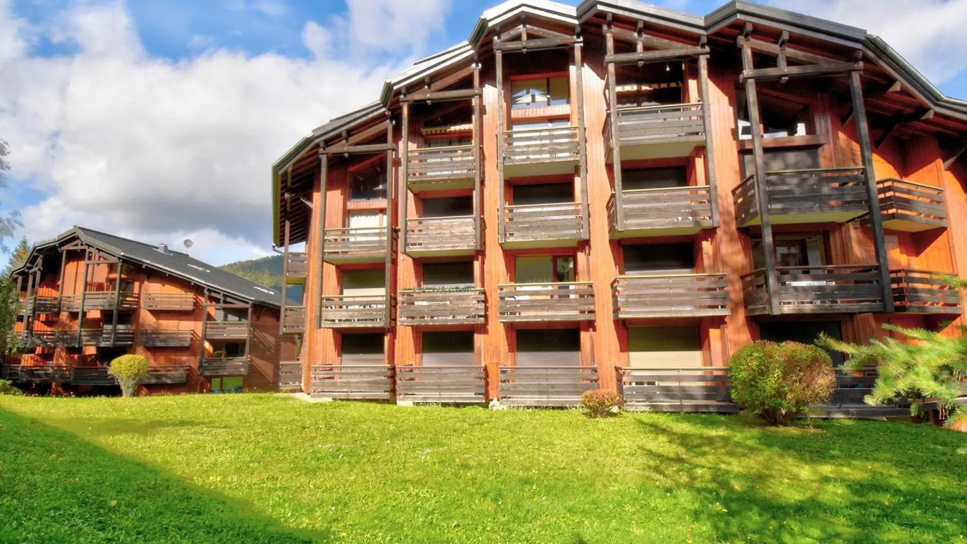 Apartment Studio Renove A Morzine, Proche Centre, Balcon, Bien Equipe, Pour 4 Pers., Navettes Gratuites - Fr-1-524-66 France