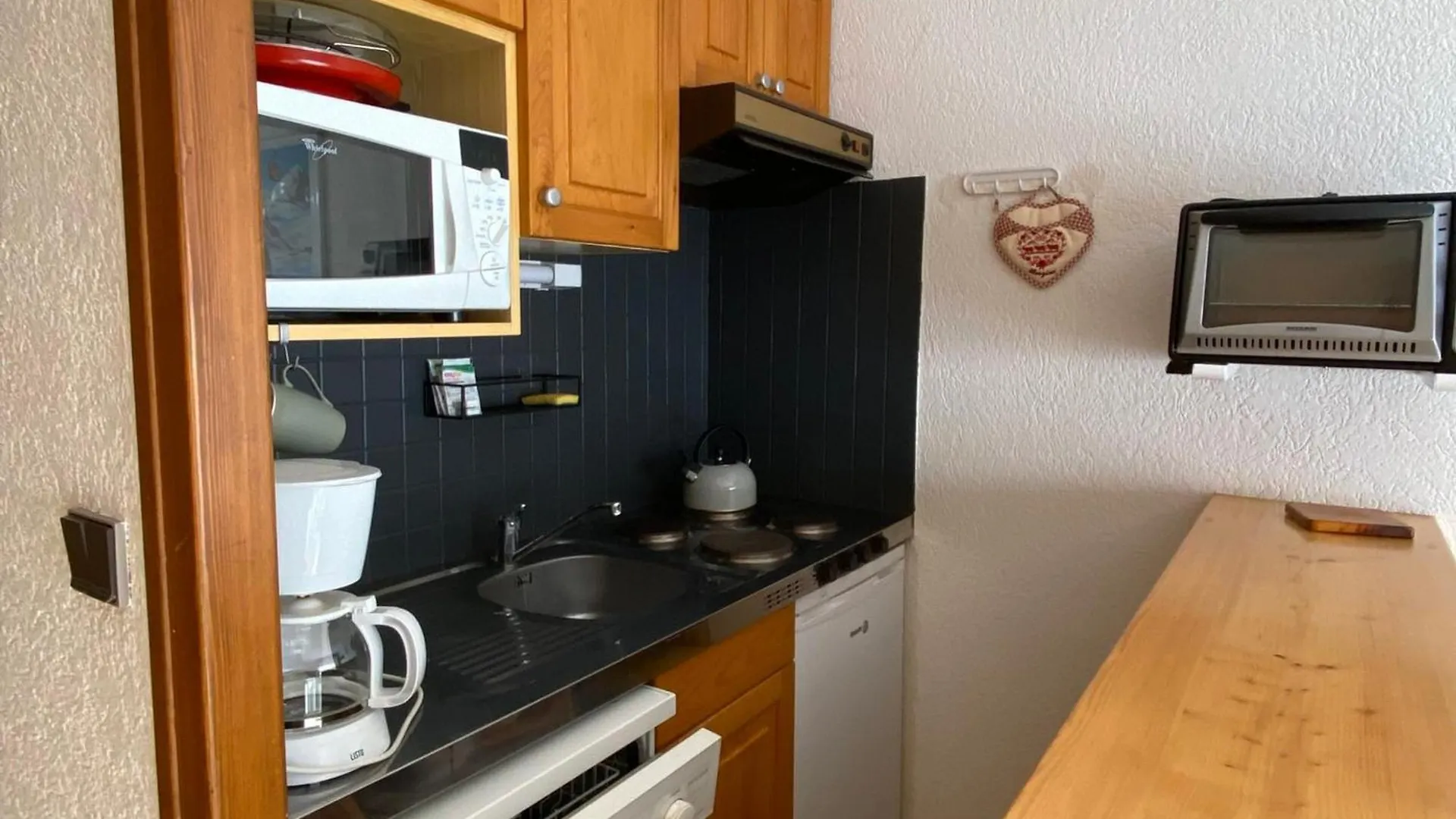 Studio Renove A Morzine, Proche Centre, Balcon, Bien Equipe, Pour 4 Pers., Navettes Gratuites - Fr-1-524-66 Morzine